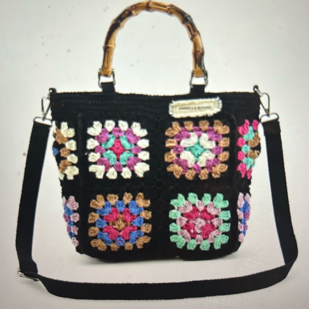 Noir Elegance Crocheted Bag - Picture 2 of 5